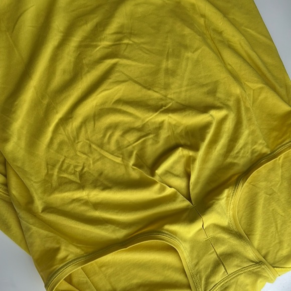 Mustard yellow lululemon tank top size 8 - Picture 4 of 4